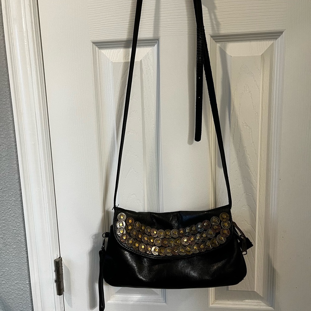 Clutch/shoulder bag with metal beading